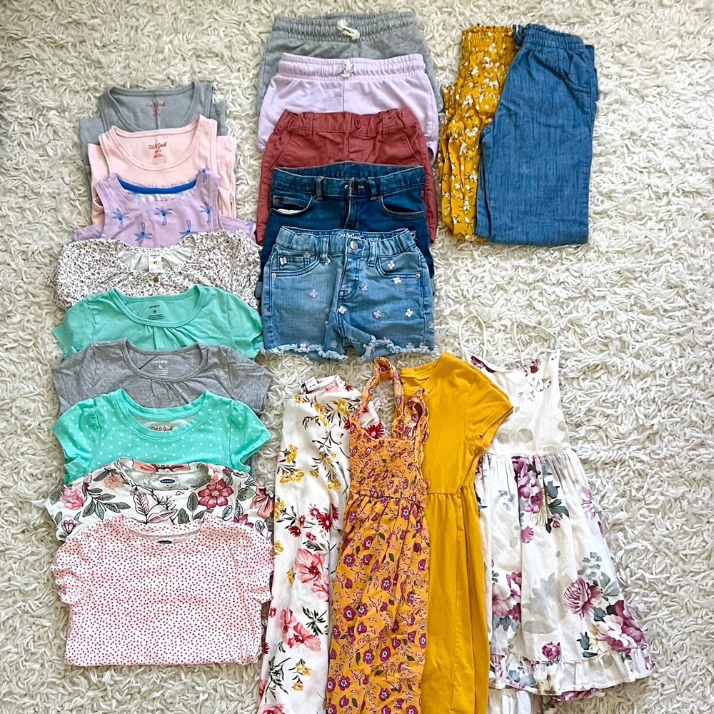 4-5T Girls Clothing Lot, Set of 20 pieces plus 4 extras